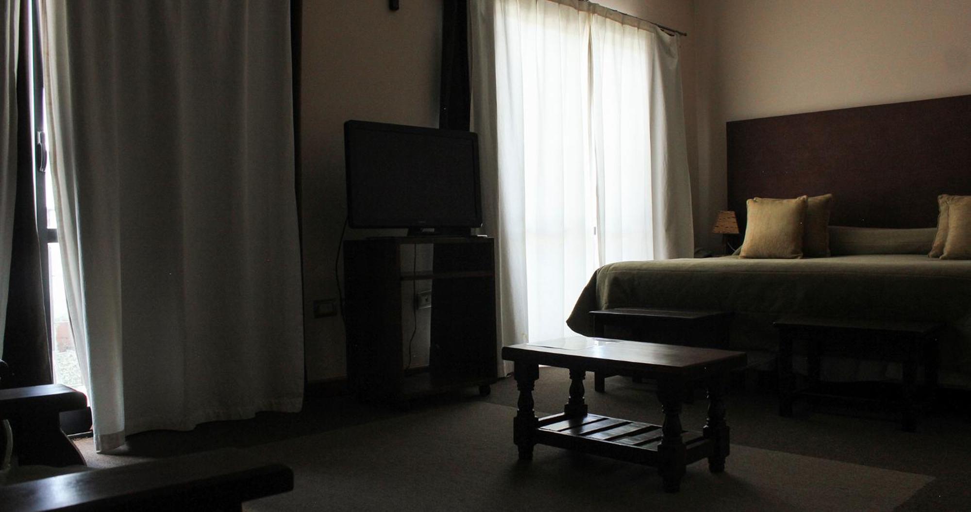 Hotel Los Sauces カファヤテ エクステリア 写真