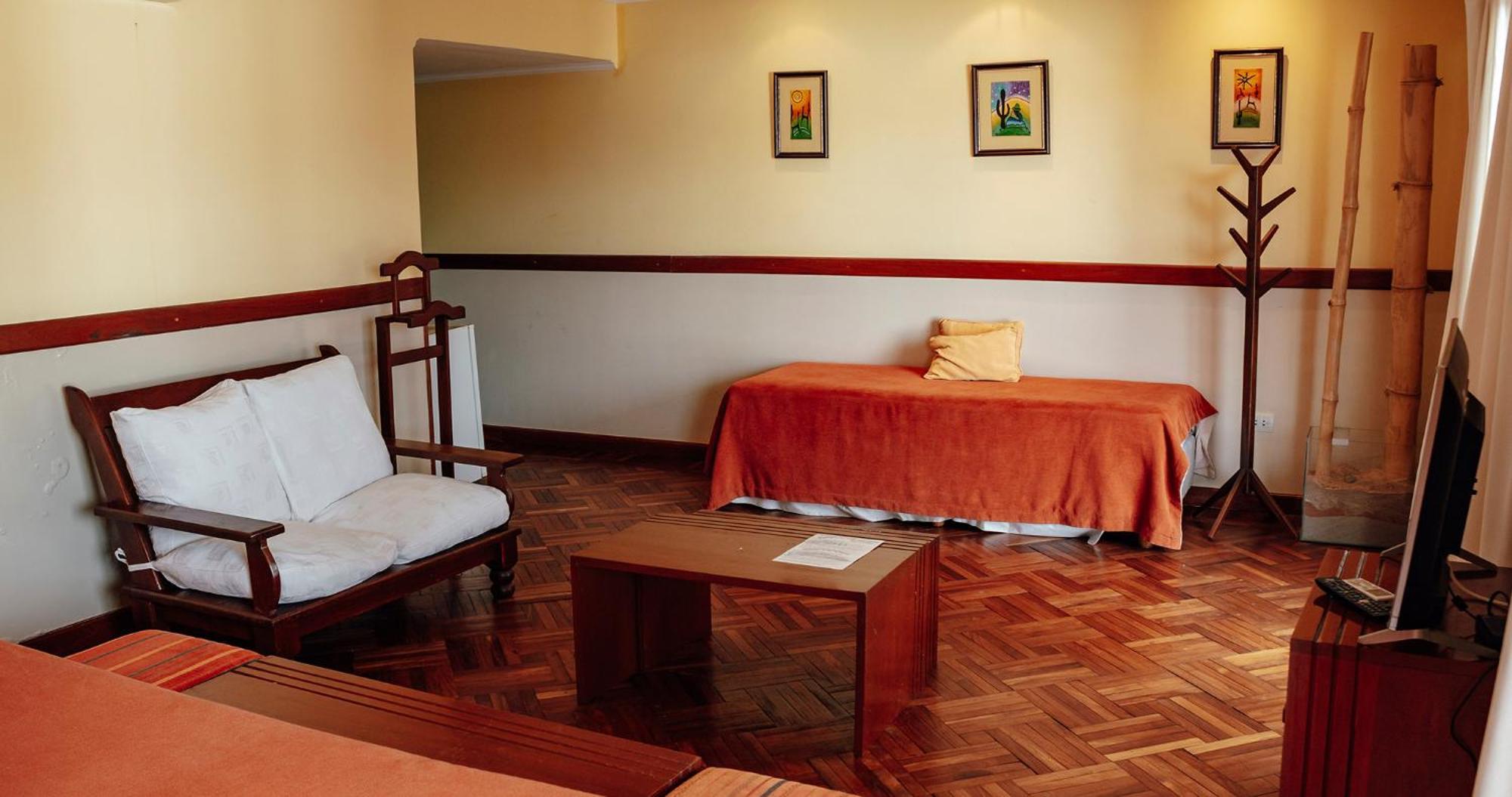 Hotel Los Sauces カファヤテ エクステリア 写真